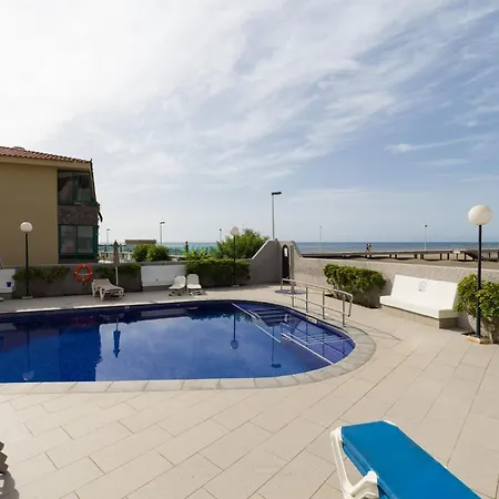 House In Near Playa De Burras Дом отдыха *